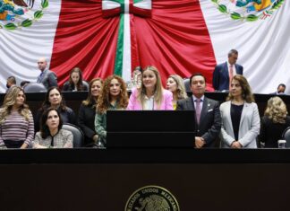 Cecilia Patrón Laviada reitera su compromiso con la niñez yucateca.