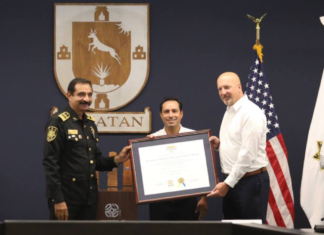 La Secretaría de Seguridad Pública (SSP) de Yucatán recibió el prestigioso premio «Triple Arco» que otorga la Comisión de Acreditación para Agencias de Aplicación de la Ley (CALEA).