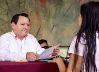 Gobernador Díaz Mena encabeza Audiencias con el Pueblo