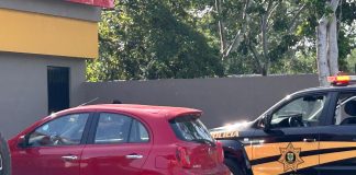 Conductor muere tras desvanecerse en San Antonio Hool.