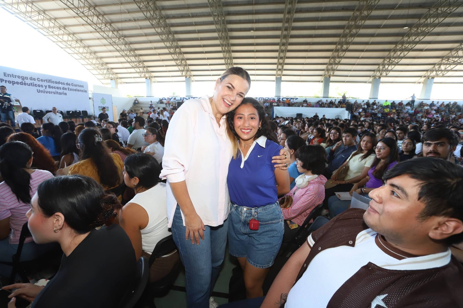 Beca de Excelencia Universitaria 2026-2027 en Mérida.