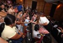 Mérida entrega 600 becas para personas con discapacidad