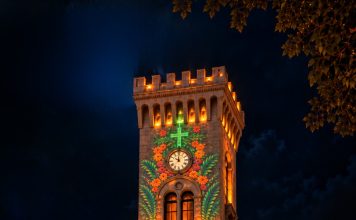 Videomapping U Janal Pixano’ob sobre la fachada de la Ex Penitenciaría Juárez por las celebraciones del Hanal Pixán en Mérida.